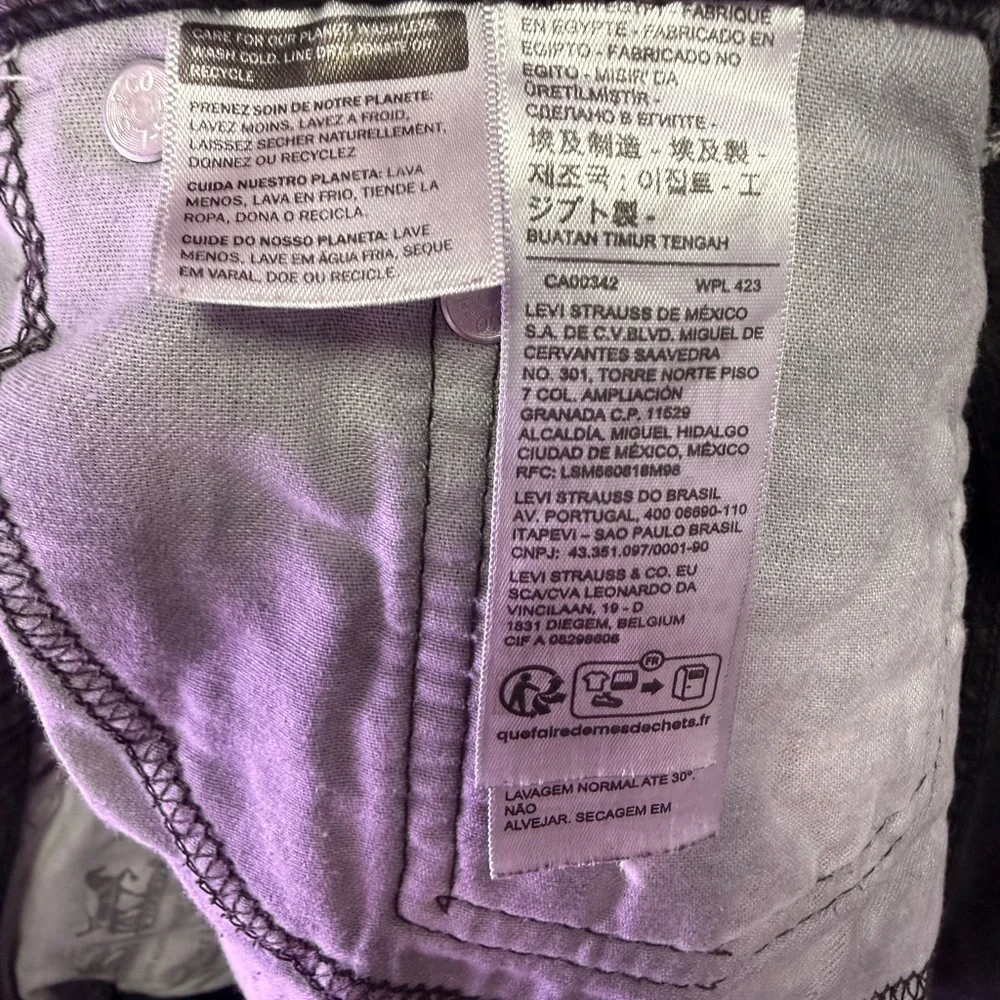 Levi's Black Denim Jeans W50/L32 - Picture 4 of 7
